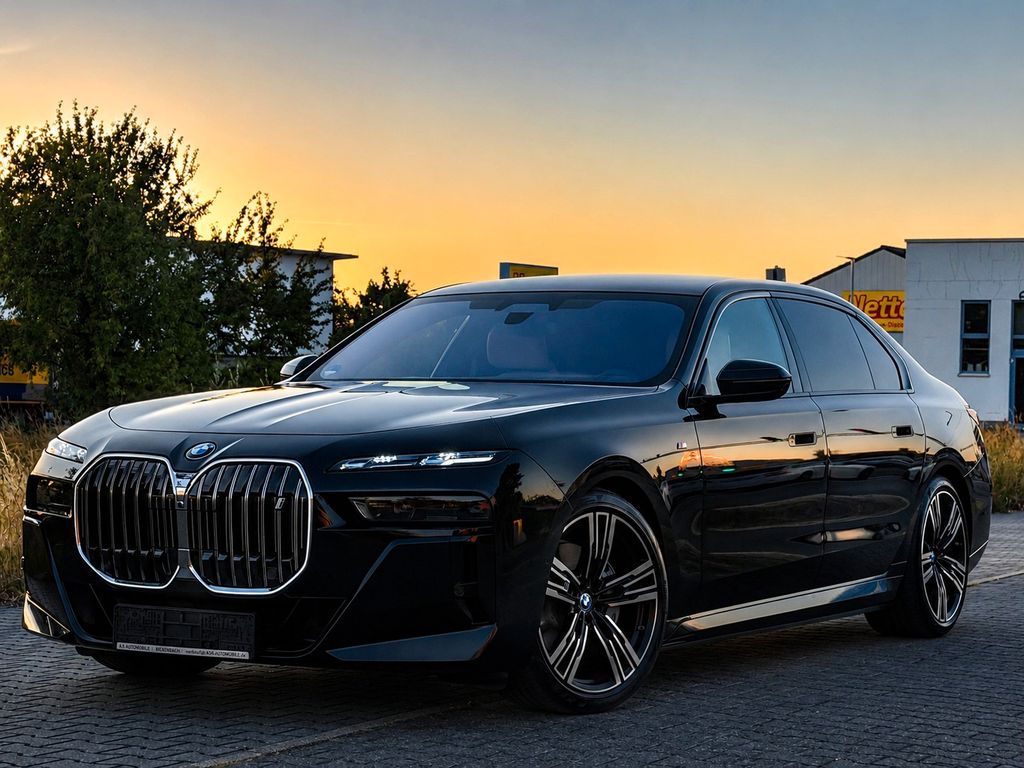 BMW i7
