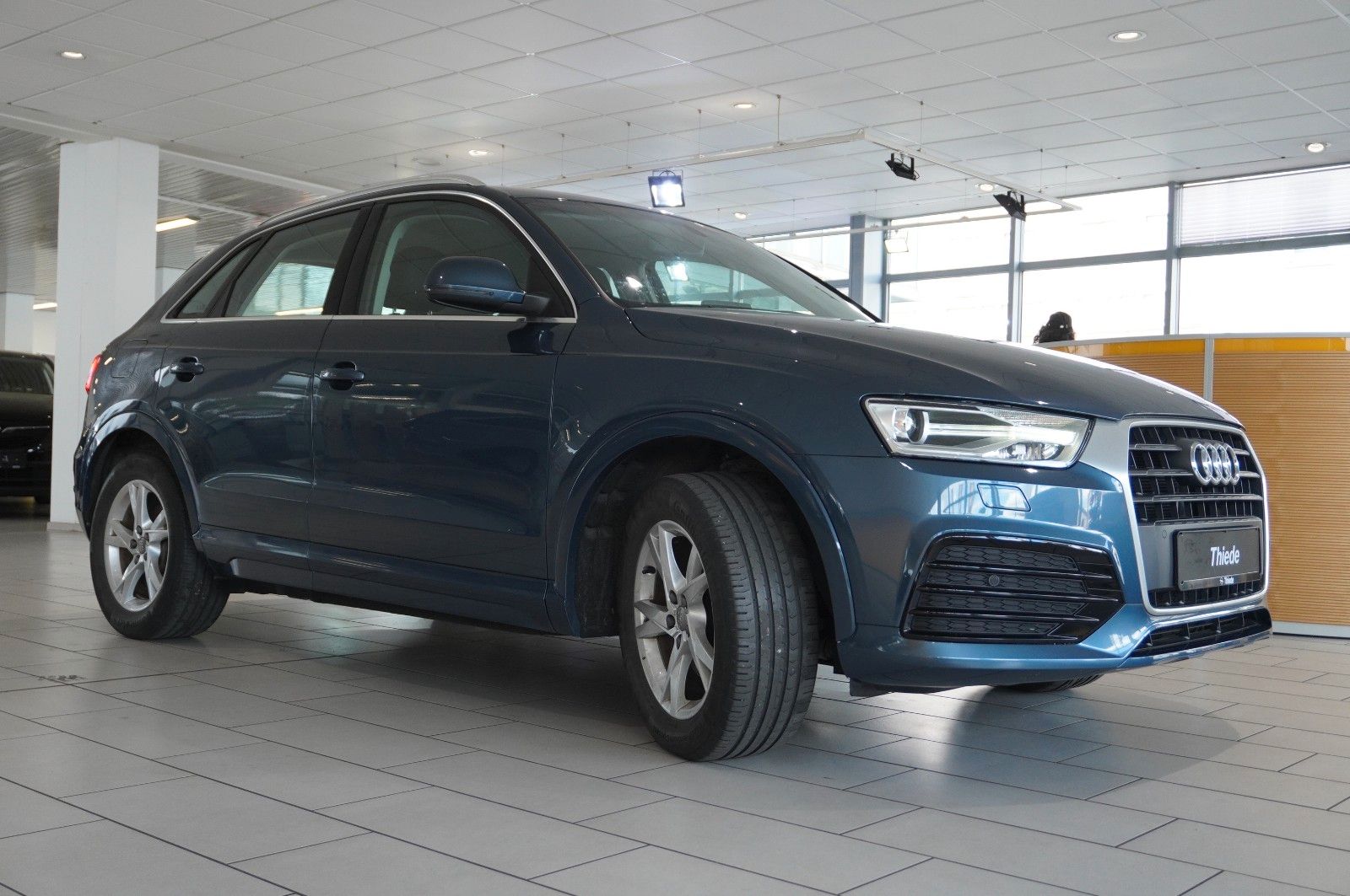 Fahrzeugabbildung Audi Q3 1.4 TFSI ULTRA SPORT NAVI/SHZ/PDC/SPORT/AHK