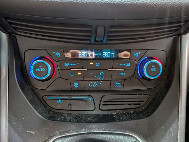 Ford Kuga Cool & Connect