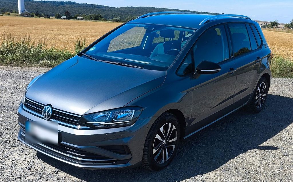 Image of Volkswagen Golf Sportsvan