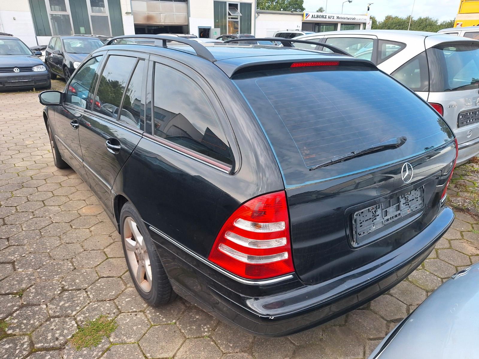 Mercedes-Benz C180 2006 — engine 1.796 cm³, 143 HP (105kW)