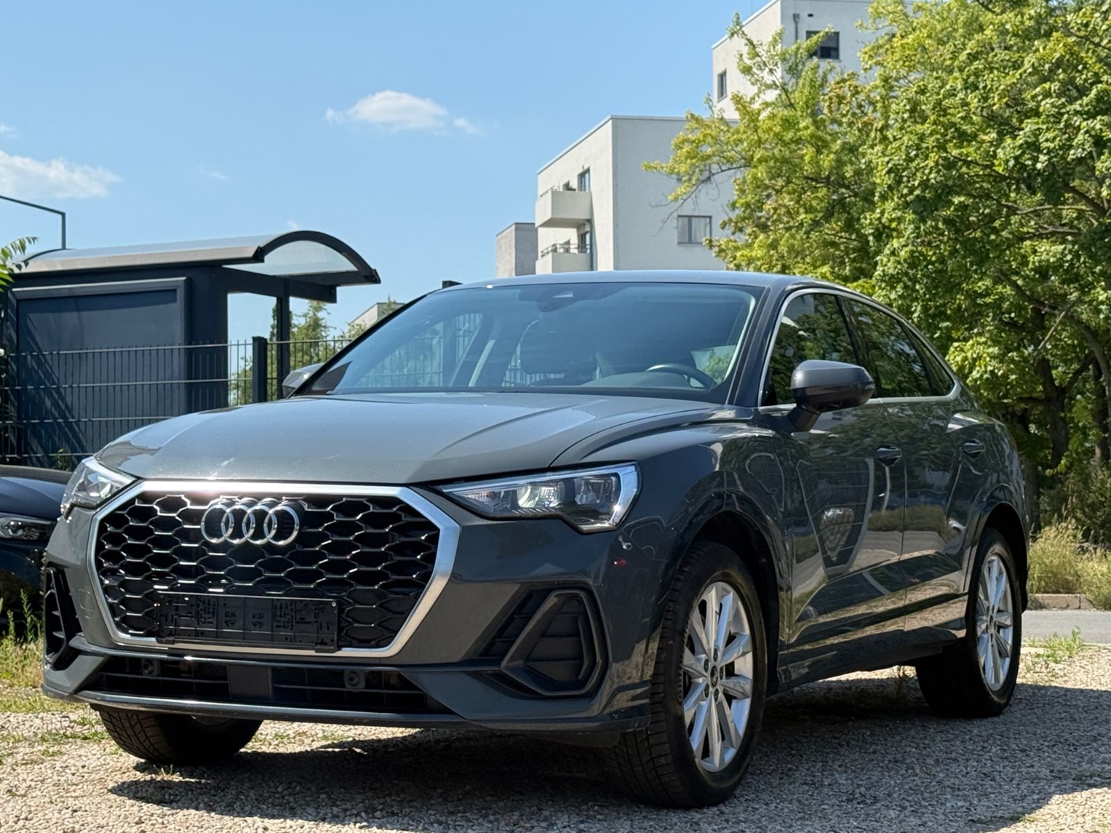 Audi Q3 Sportback 45 TFSI e S-Line Kamera AHK Virutal imagem 2