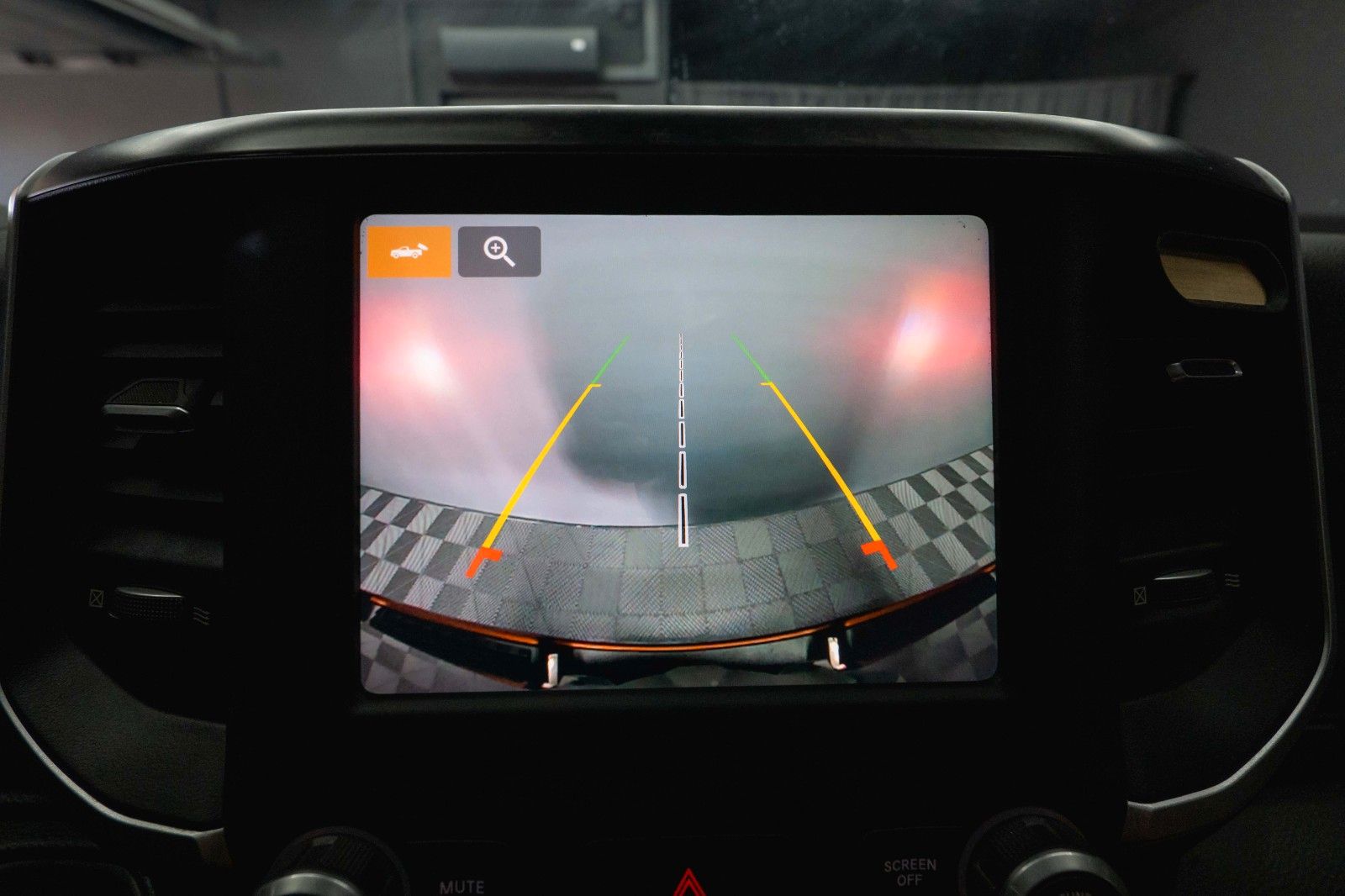 Fahrzeugabbildung Dodge RAM 5.7 V8 HEMI 4x4 COPPERHEAD Offroad LONGBED