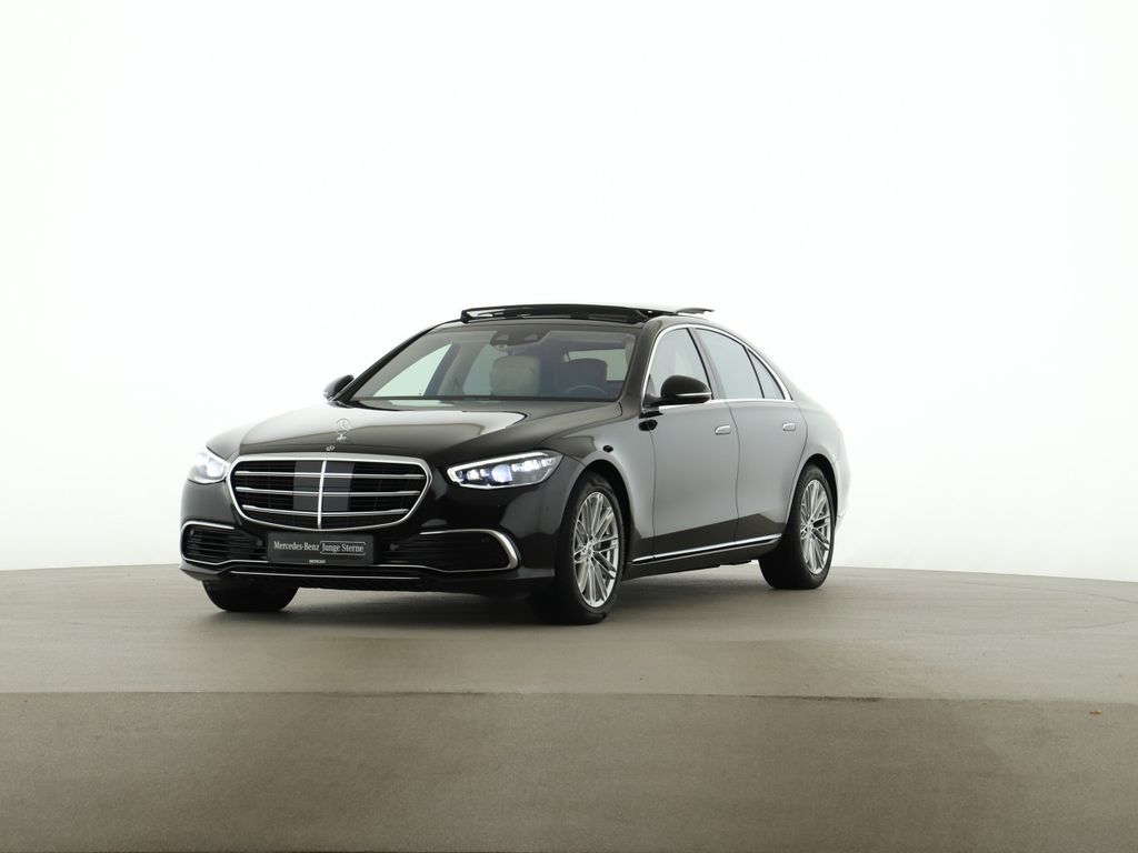 MERCEDES-BENZ S-Class 2022