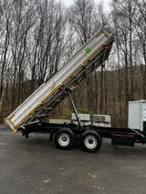 Blomenröhr Dreiseitenkipper / Tieflader - Blomenröhr LKWs