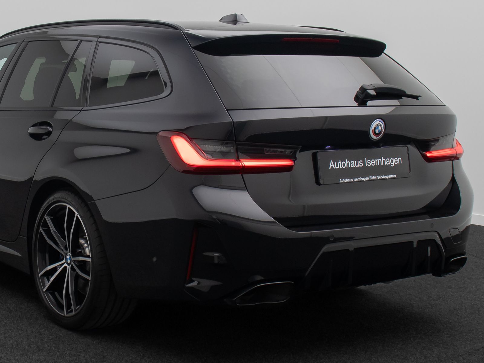 Fahrzeugabbildung BMW M340d xD H/K Kamera DAB HUD Panorama AHK 19Zoll