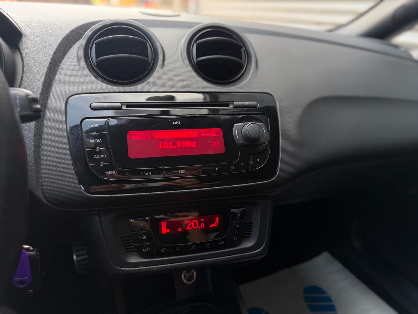SEAT IBIZA - CUPRA - BLUETOOTH - 179 CV