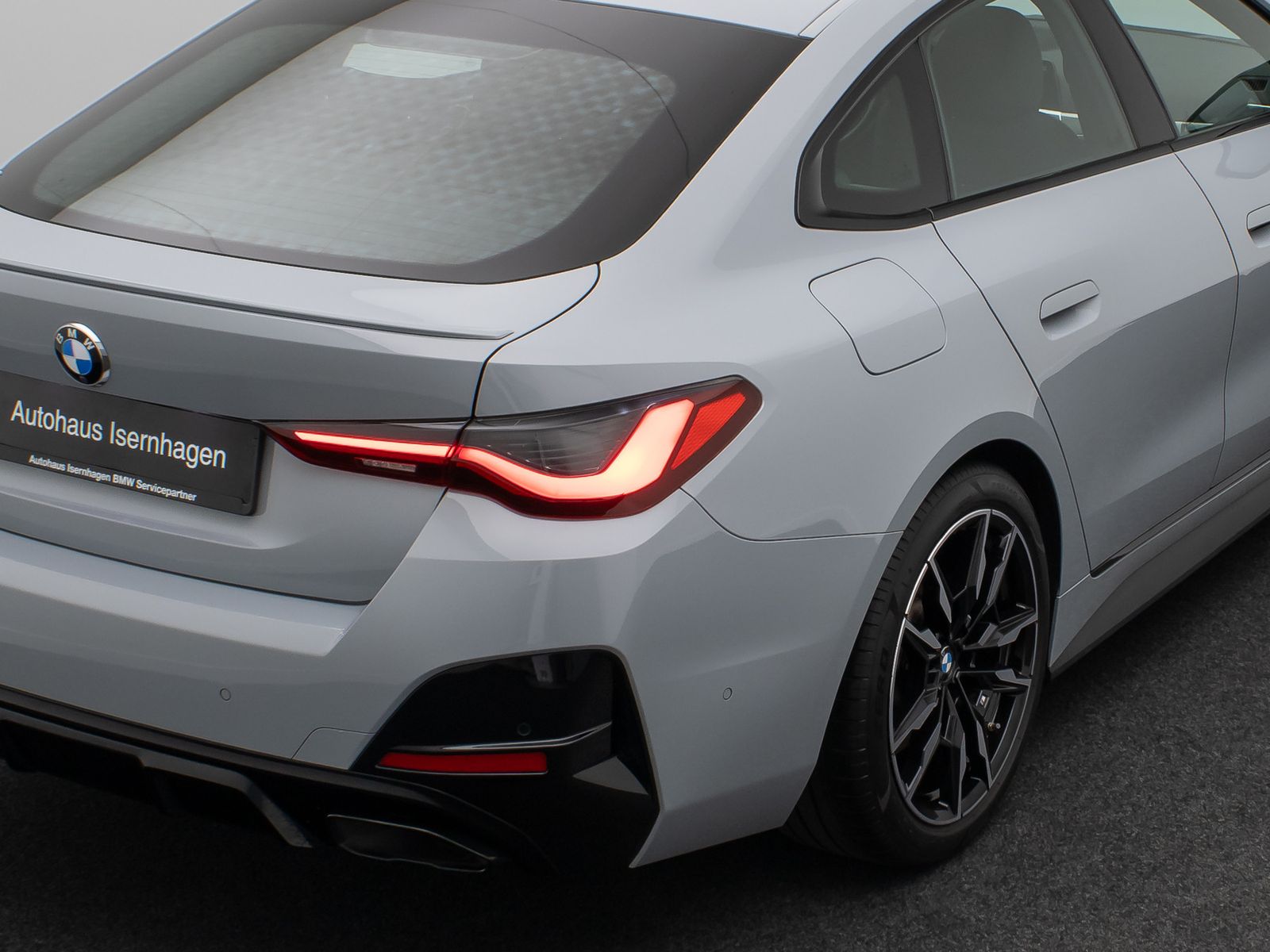 Fahrzeugabbildung BMW M440 i xD Gran Coup&eacute; H/K Kamera HUD DAB 19Zoll