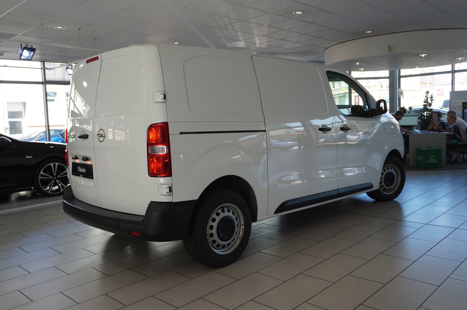 Fahrzeugabbildung Opel Vivaro-e Cargo Edition "M" KLIMA/PDC/TEMP./USB