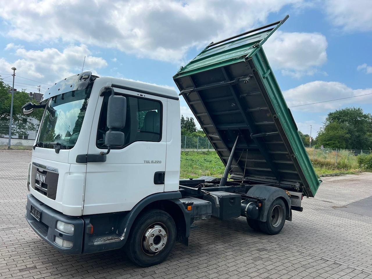 MAN TGL 8.220 Meiller Kipper/ 2 x AHK/Schalter