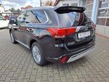 Mitsubishi Outlander 2.4 PHEV Basis Spirit 4WD - Mitsubishi Outlander: Basis Spirit