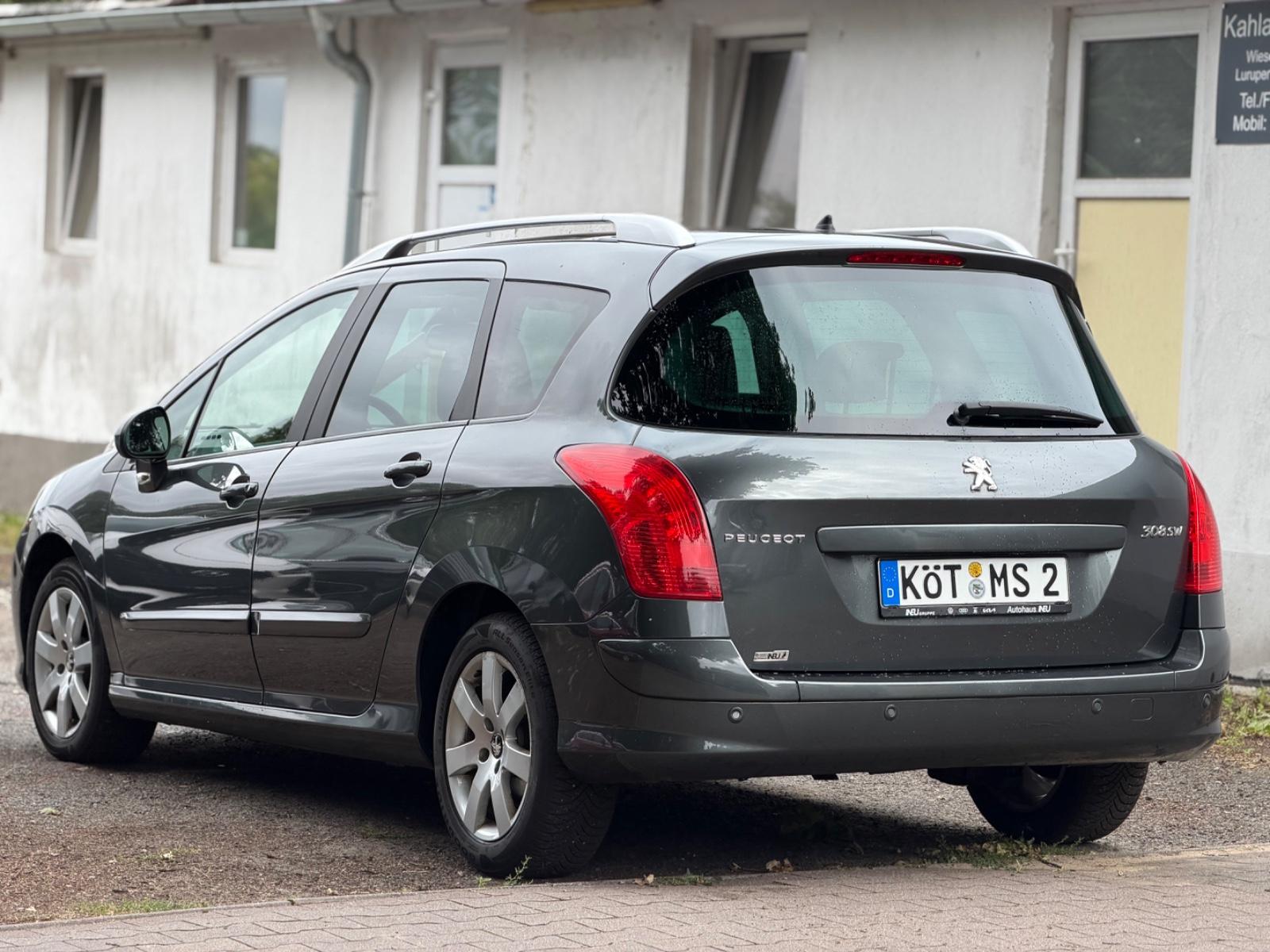 Peugeot 308 2012 — photo 14