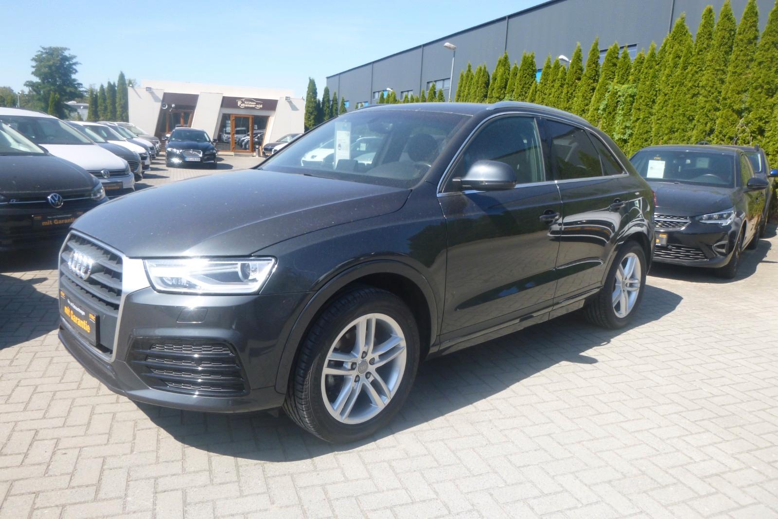 Audi Q3 sport NAVI+ALU+SHZ+KLIMAAUT+PDC