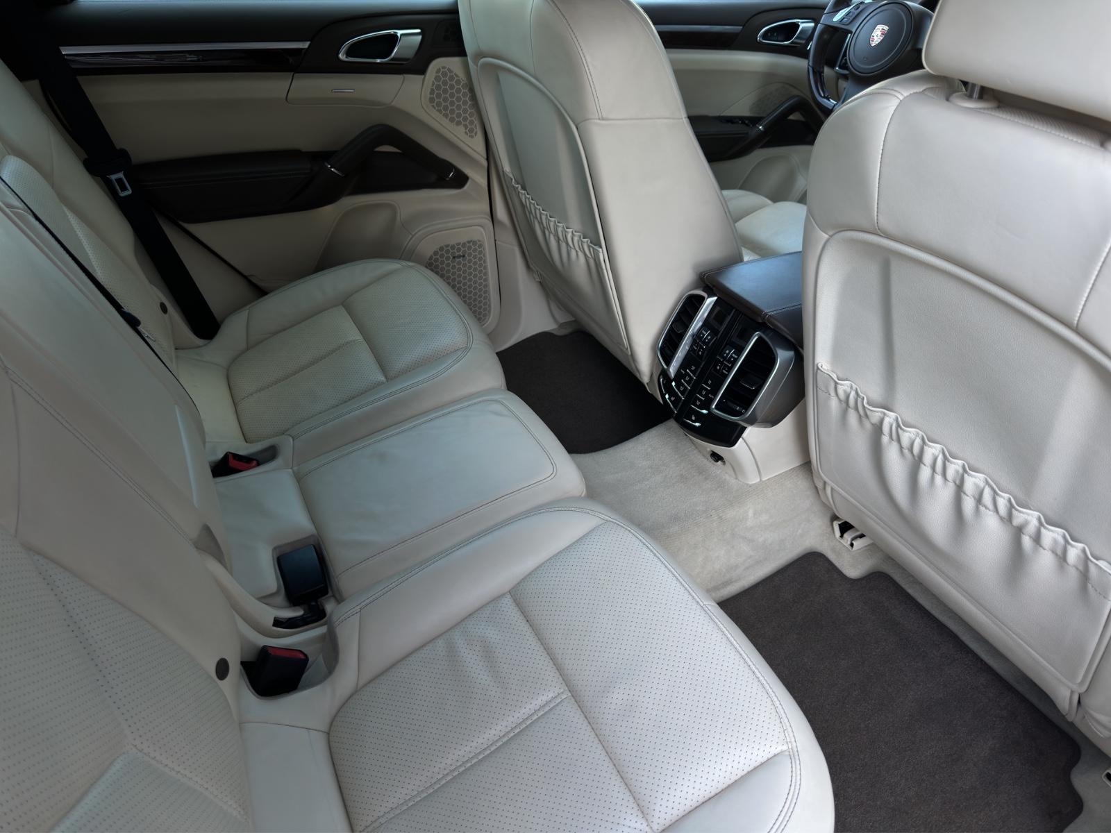 porsche Cayenne Turbo 4.8 V8 500ch- 1 ère main - Suspension pneumatique - Bose - Siège ventilés