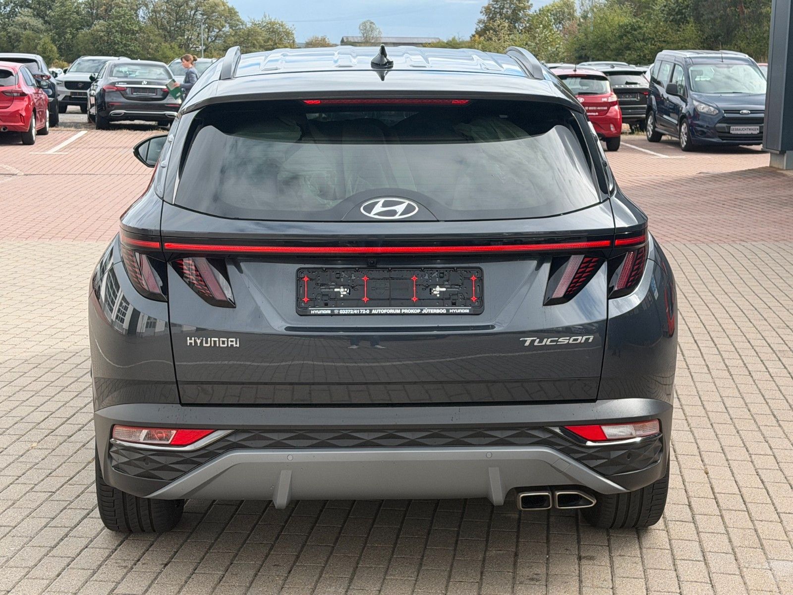 Fahrzeugabbildung Hyundai TUCSON 1.6 T-GDI 48V Blackline *8-fach*ACC*AHK*