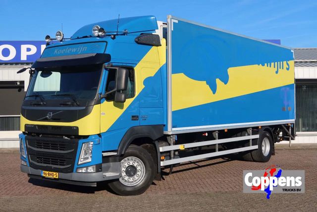 Volvo FM 330 Koel/Vries+Klep Carrier Supra 750