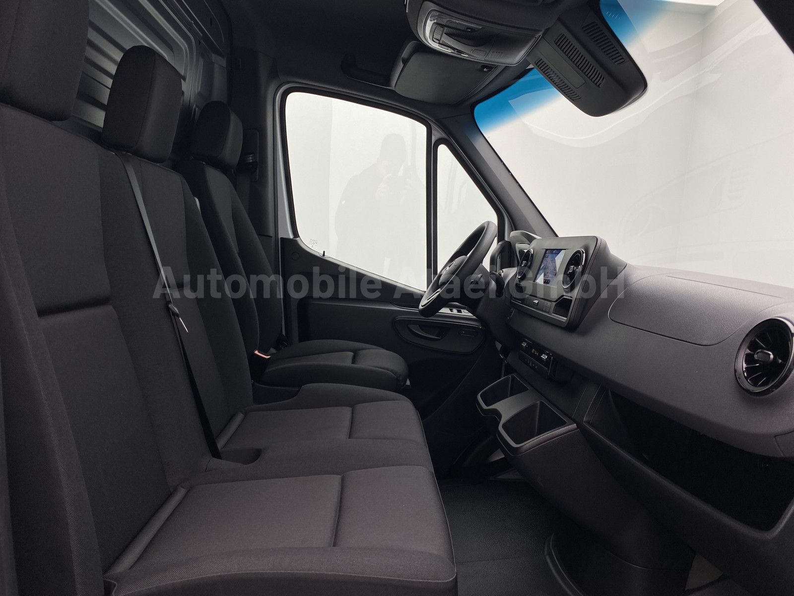Fahrzeugabbildung Mercedes-Benz Sprinter 317 Maxi Automatik AHK 3,5t+360° 0616