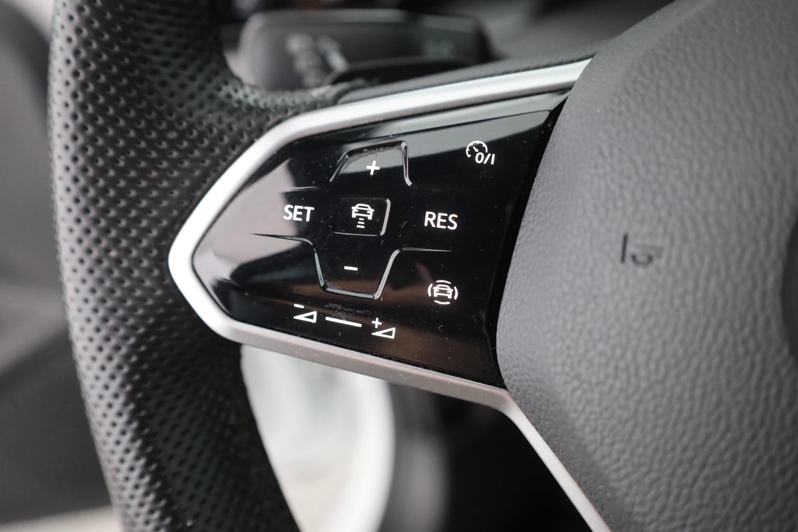 Volkswagen Golf VIII 1.4 eHybrid DSG GTE LED Navi ACC PDC, миниатюра 15