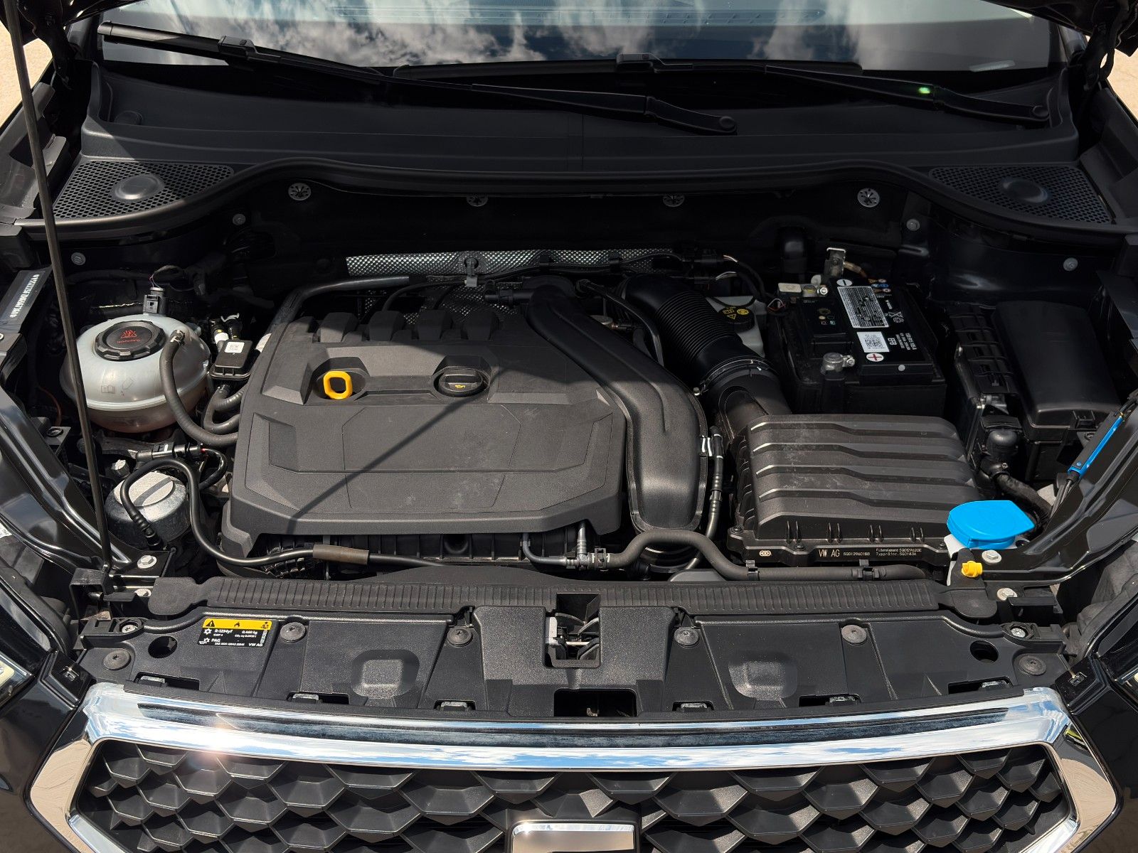 Fahrzeugabbildung SEAT Ateca Style 1,5 TSI DSG Tempomat LHZ SHZ CAM NAV
