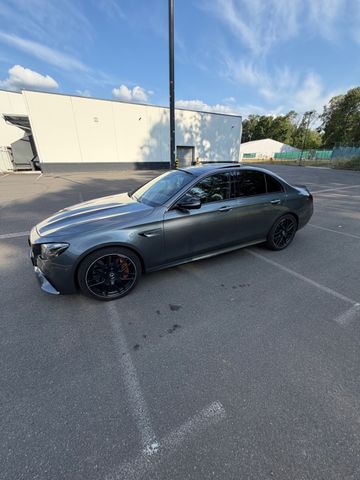 MERCEDES-BENZ E 63 AMG Mercedes-AMG E 63 S 4MATIC+ Autom. ...