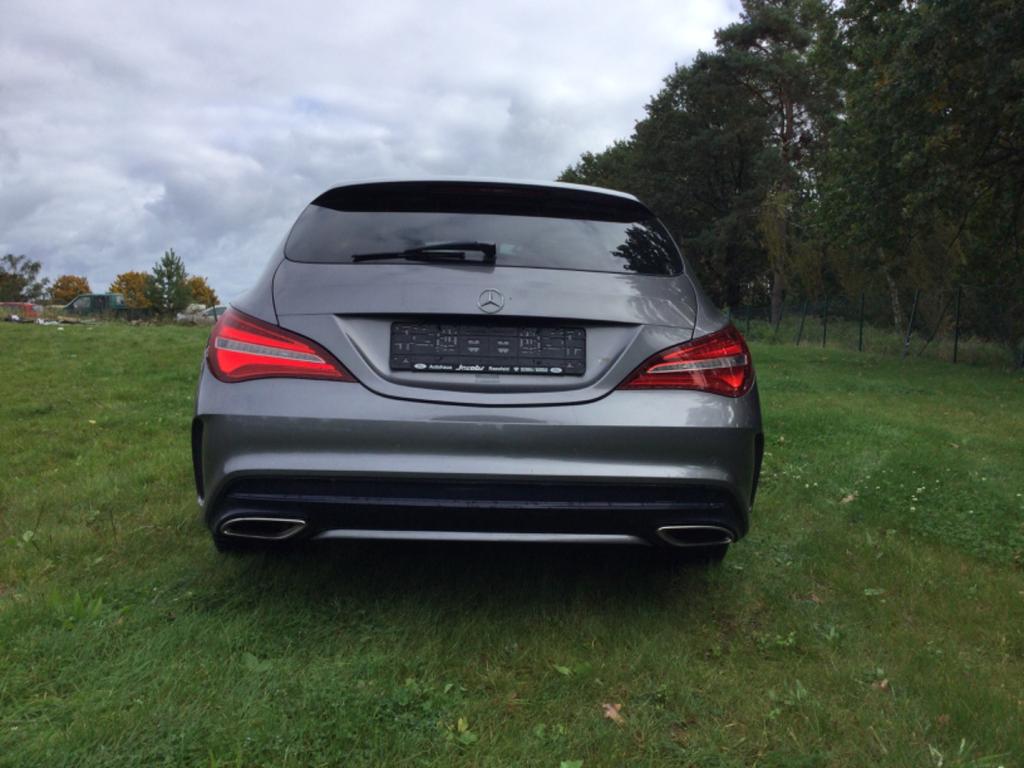 Mercedes-Benz CLA 180