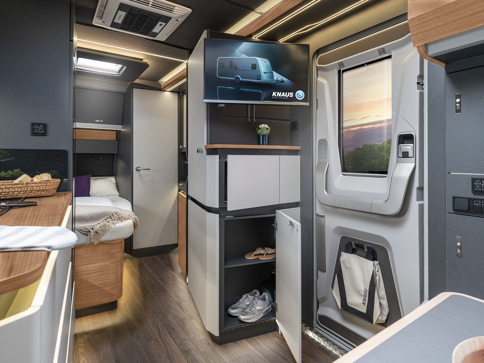 Fahrzeugabbildung Knaus Azur 500 FU C1-5