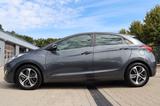 Hyundai i30 1.6 CRDI *2-Hand*Automatik*PDC-Kamera*Navi* - Hyundai i30 Gebrauchtwagen in Braunschweig
