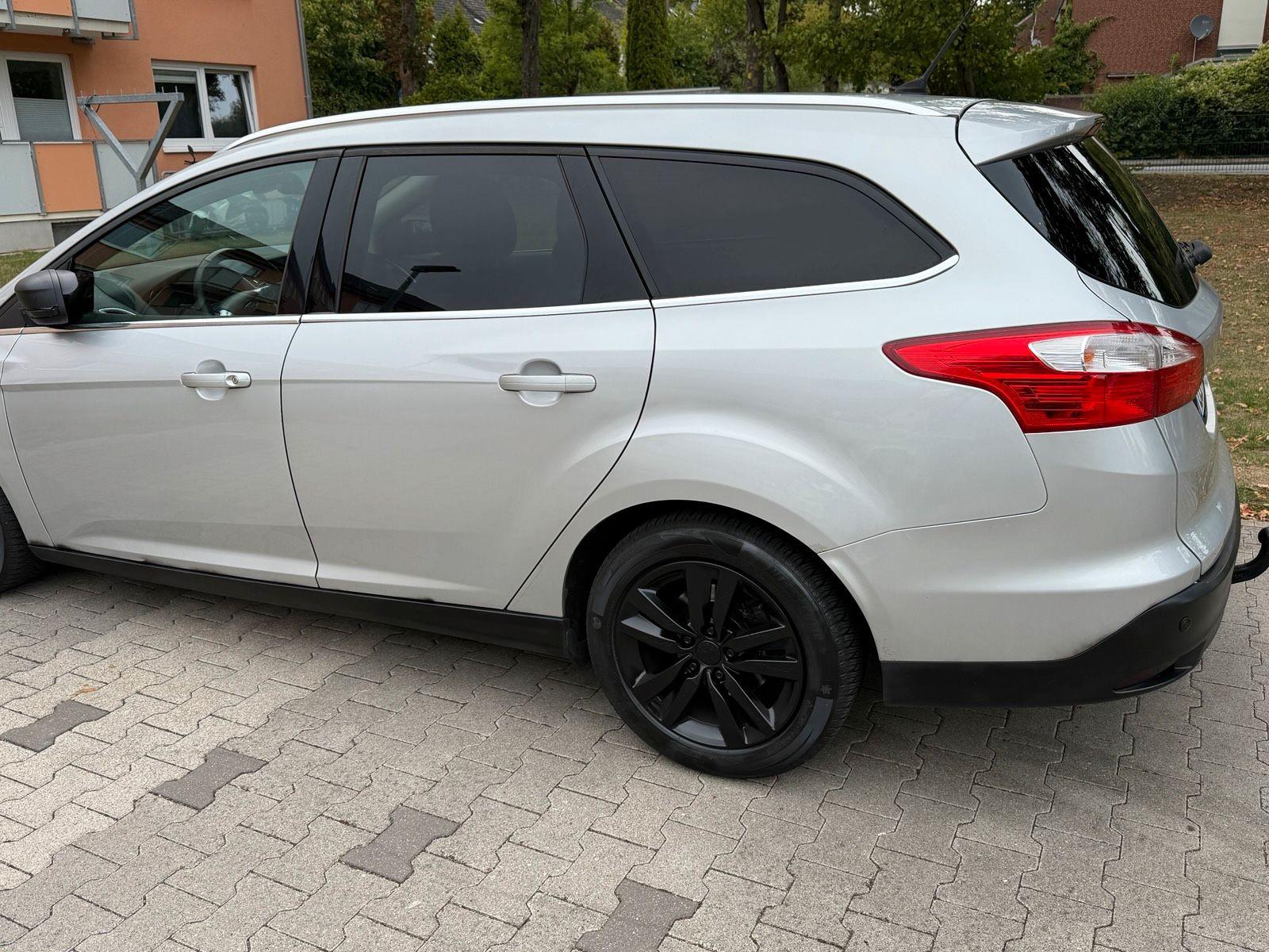 Ford Focus 2013 — photo 6