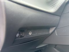 Foto Nummer 14: PEUGEOT 2008