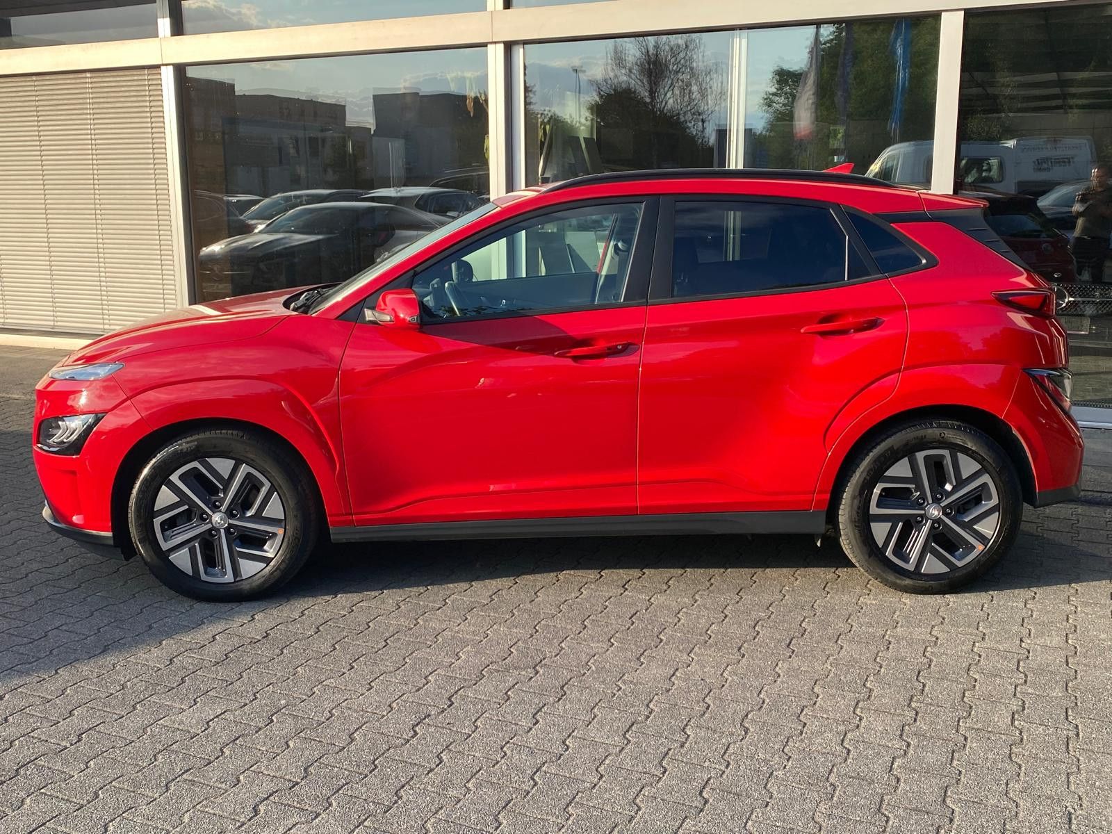 Fahrzeugabbildung Hyundai Kona Elektro Prime NAVI+LED+SHZ+HEAD+KAM+ACC+AHK
