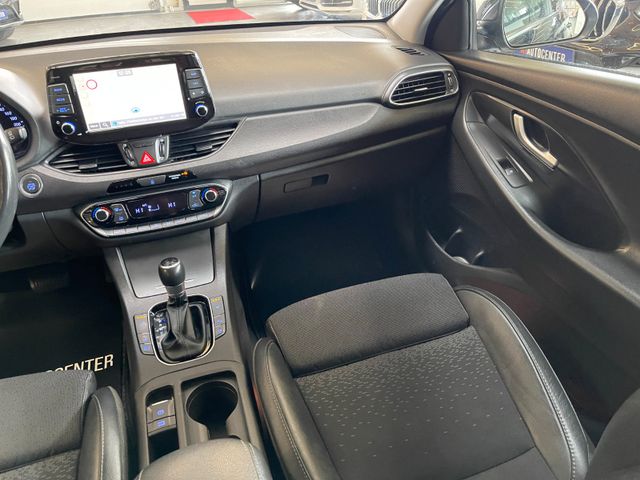 Hyundai i30 cw Premium *ACC*KAMERA*NAVI*SHZ*TEM*TOUCH*