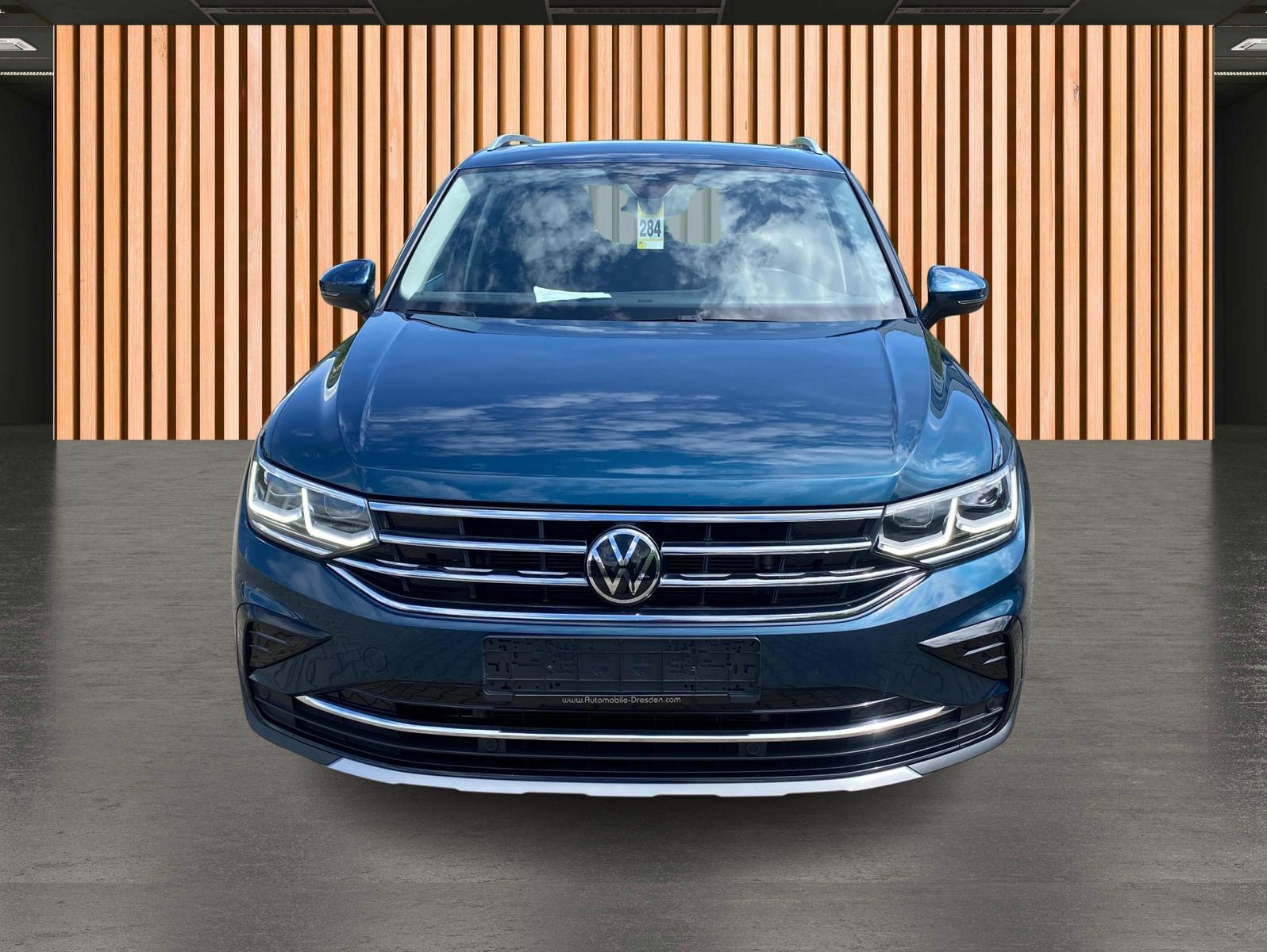 Volkswagen Tiguan 2.0 TDI DSG Elegance*Navi*Pano*IQ Drive