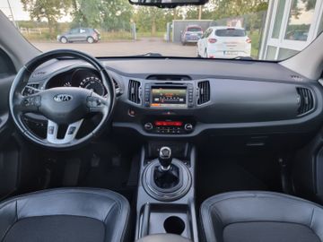 Kia Sportage Spirit 2WD*Xen*Navi*AHK*Kamera*SHZ*PDC*