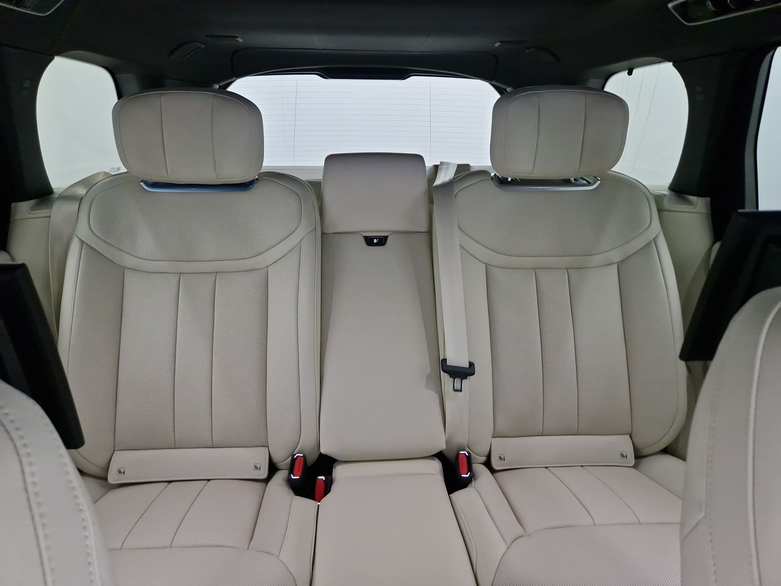 LAND ROVER Range Rover SWB D350 Autobiography AHK – Bild 16