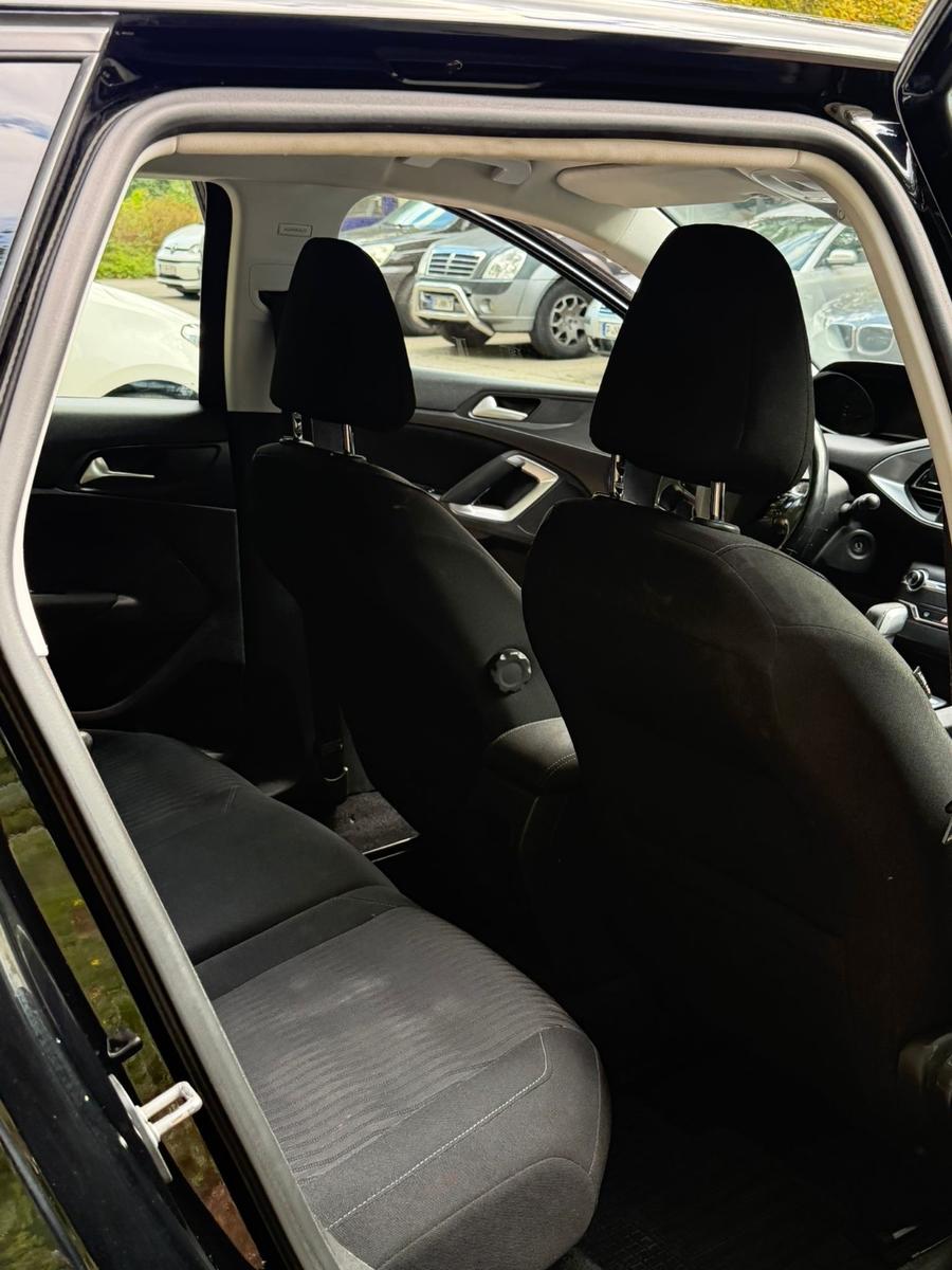 Peugeot 308 2014 — photo 11