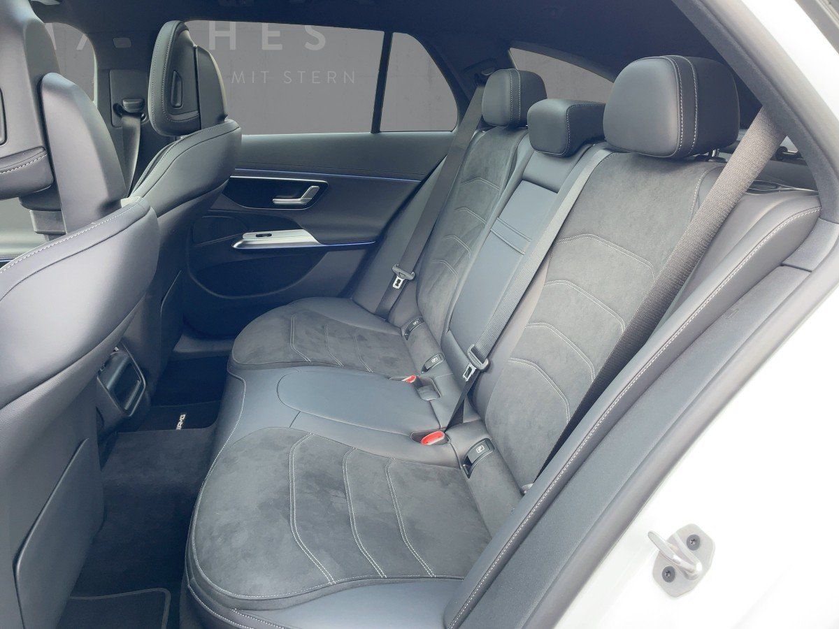 Fahrzeugabbildung Mercedes-Benz E 220 d 4M T-Modell AMG/Night/Pano/Kamera/AHK