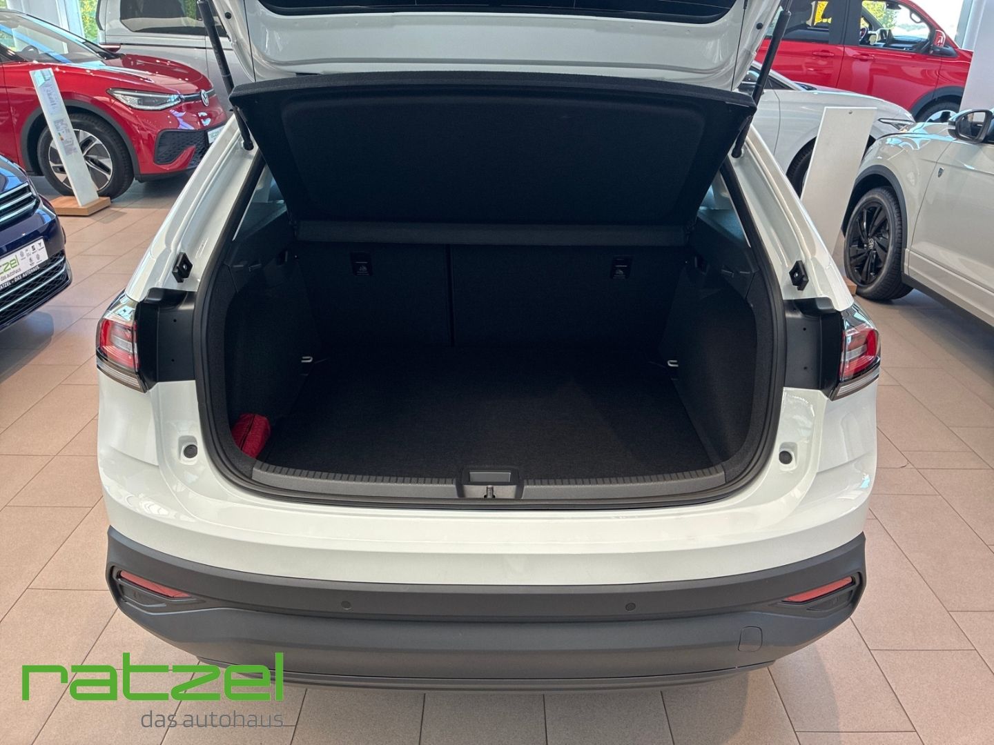 Fahrzeugabbildung Volkswagen Taigo ENERGY 1.0 TSI NAVI+Kamera+PDC+SHZ