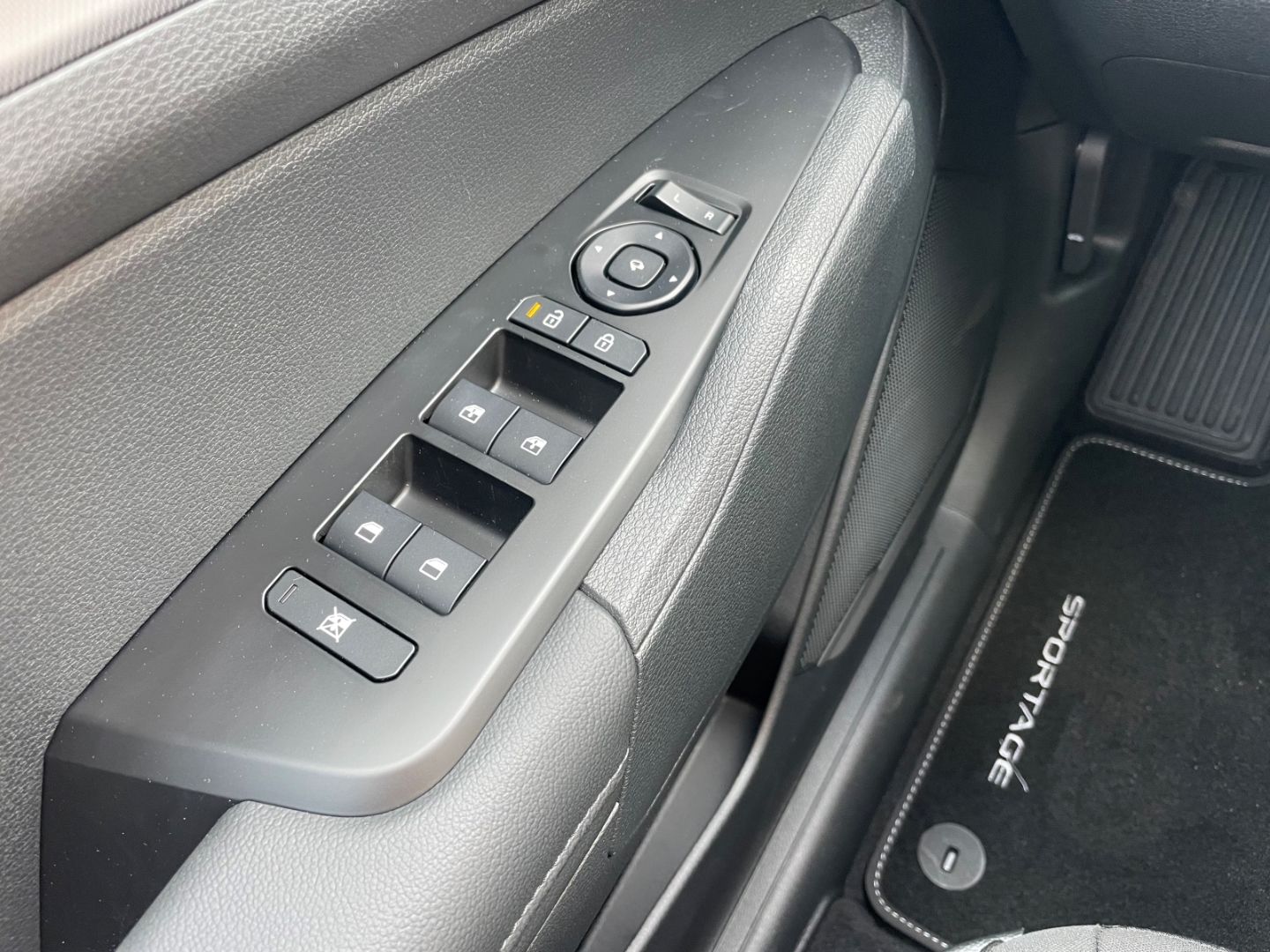 Fahrzeugabbildung Kia Sportage Vision Kamera Verkehrszeichenerk LED