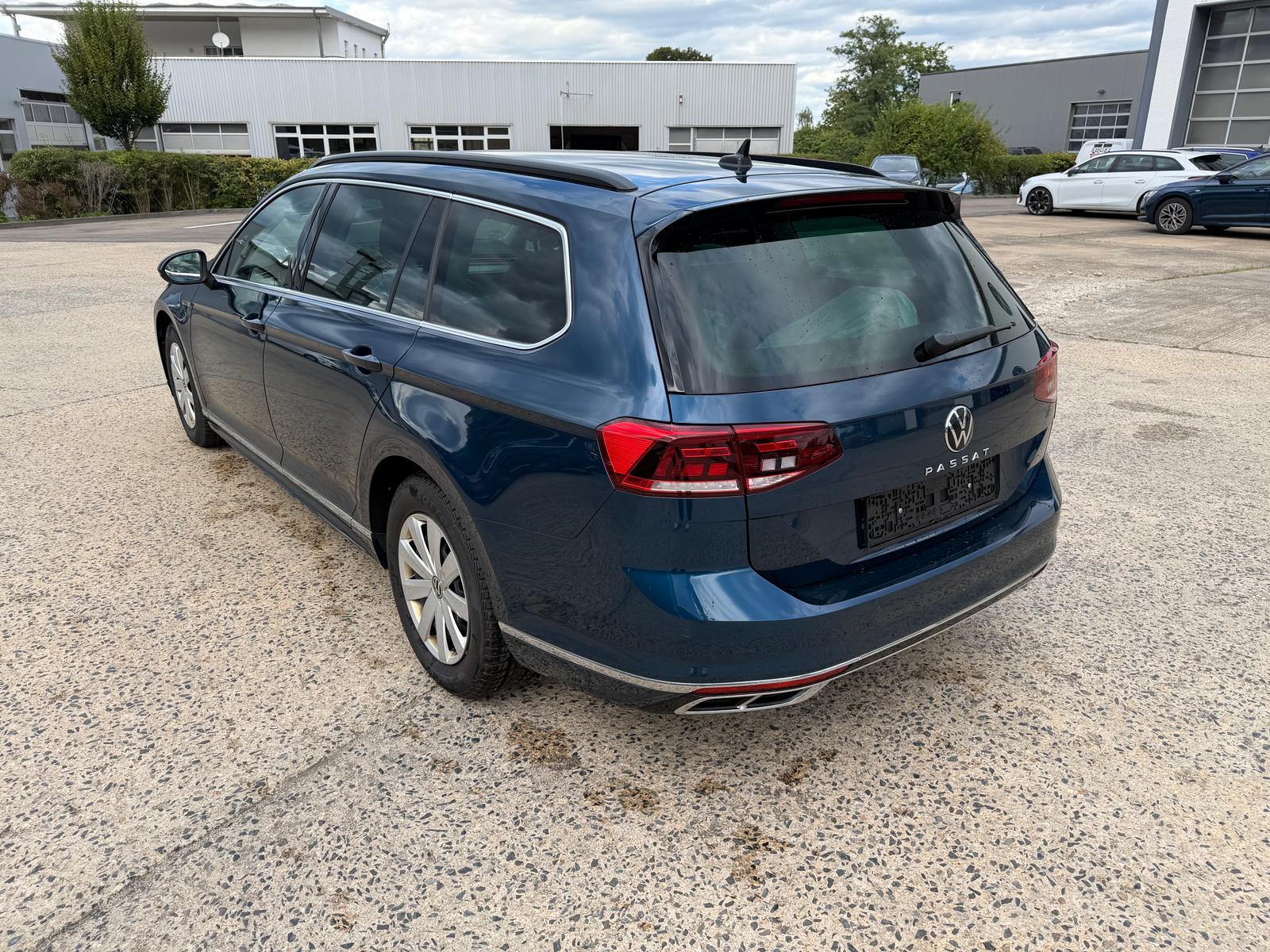 Volkswagen Passat 2.0 TSI DSG R-Line AHK RFK Massag, миниатюра 5