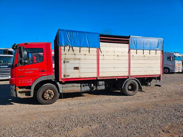 Mercedes-Benz Atego 1523 // Livestock // Tiertransport