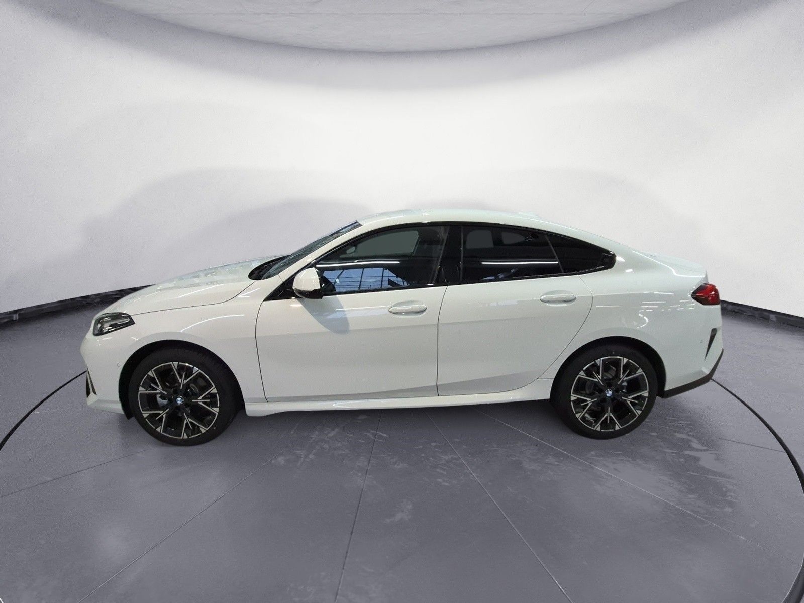 BMW 220 Gran Coupé - Bild 4