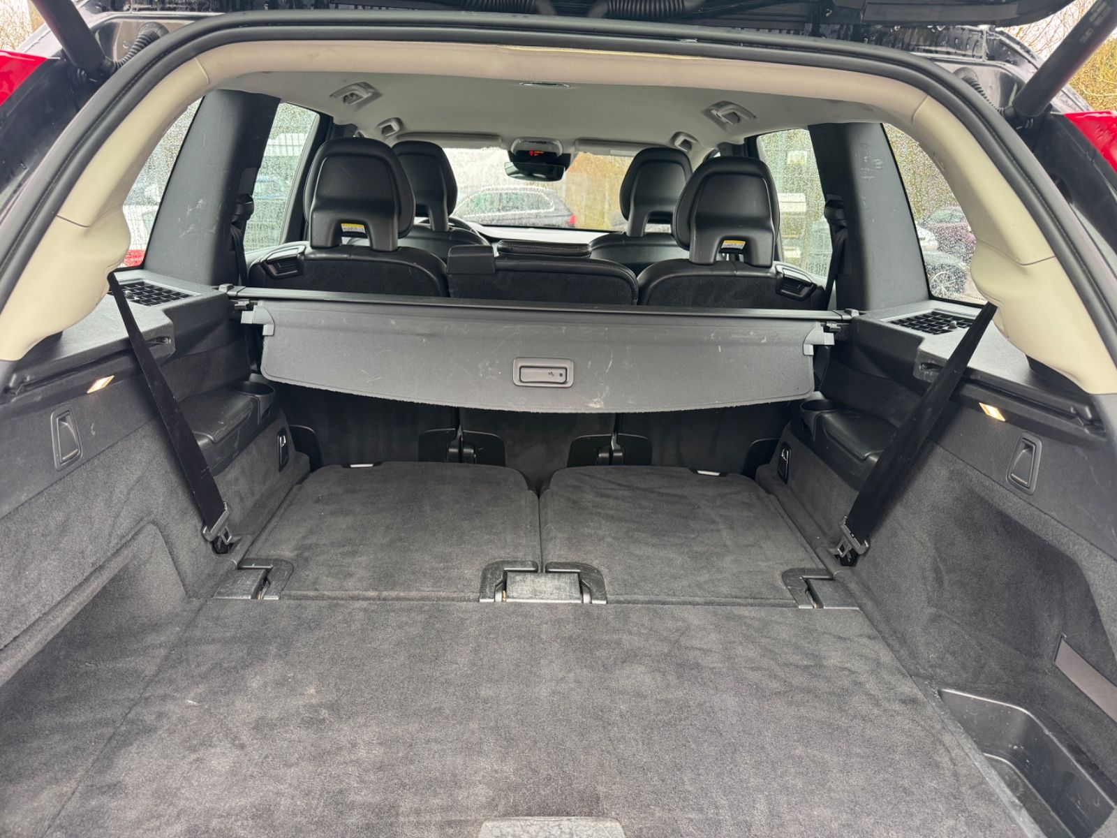 Fahrzeugabbildung Volvo XC 90 Inscription AWD Leder+Navi+LED+7Sitzer