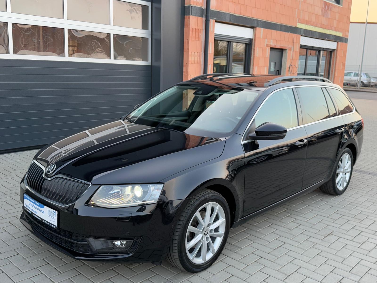 Skoda Octavia Style DSG *XENON*PANO*STANDHZG*KAM*NAVI*