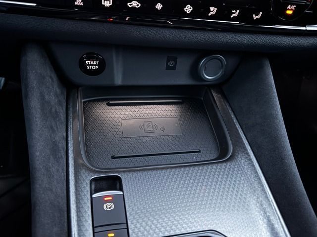 Fahrzeugabbildung Nissan Qashqai 1.3 DIG-T Xtronic N-Design*KomfortP*20`