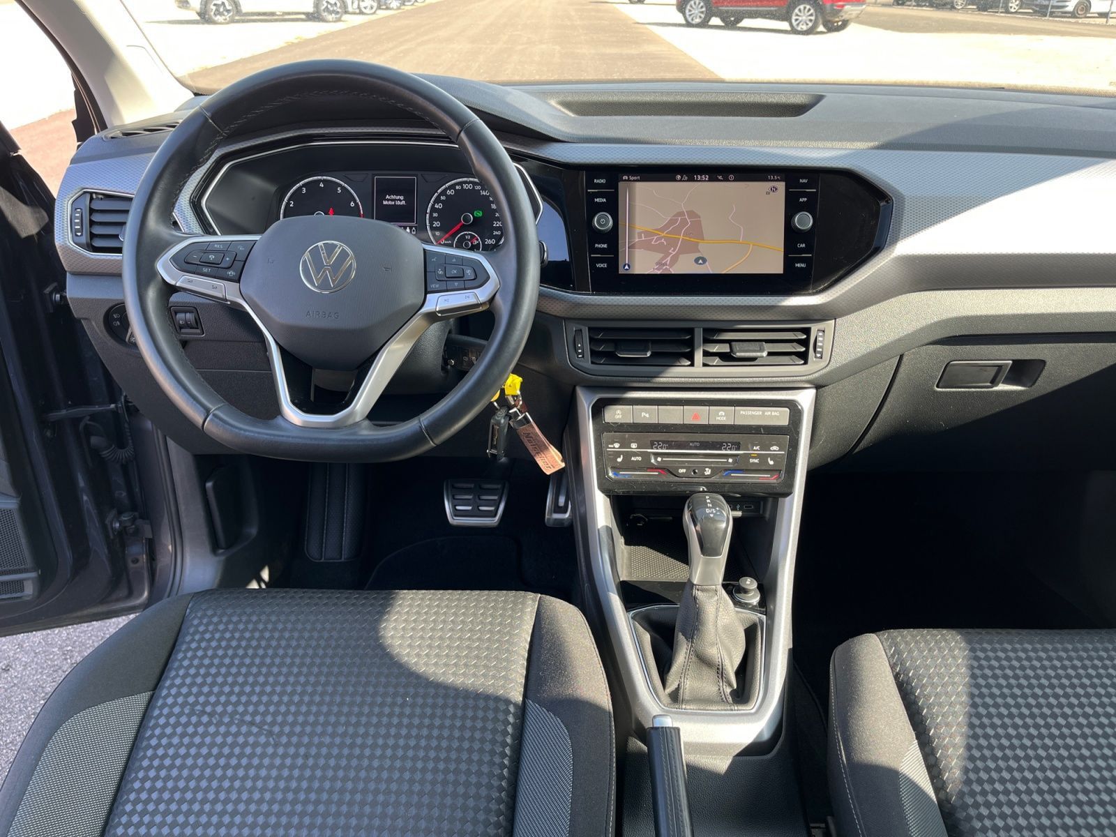 Volkswagen T-Cross - Bild 8