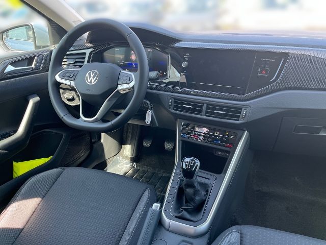 Fahrzeugabbildung Volkswagen Polo 1.0 TSI Life GJR Climatronic