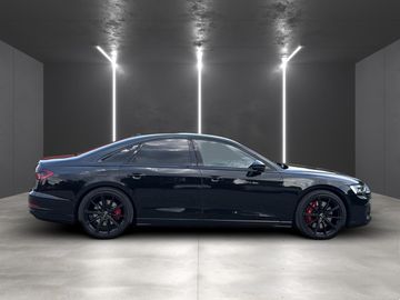 Audi S8 - 7
