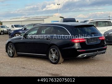 Mercedes E 220 - 12