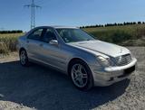 Mercedes-Benz C 320 Elegance - Mercedes-Benz C 320 mit Benzin-Antrieb
