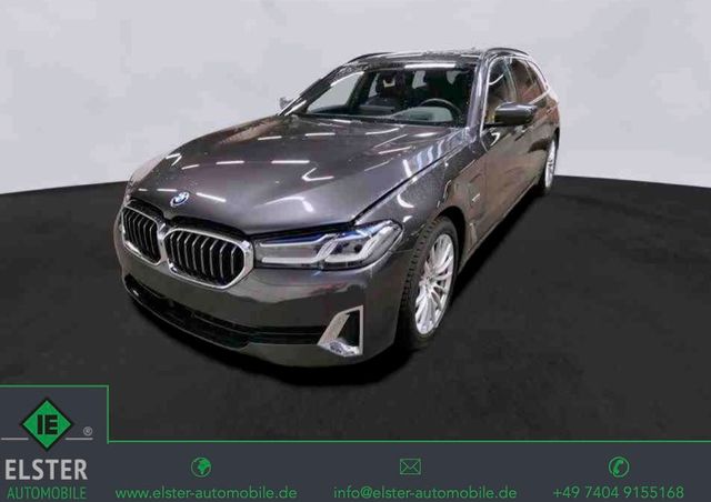 BMW 530e Touring  xDrive Luxury Panorama Navi H&K